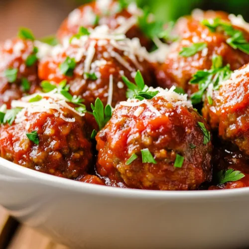 Classic Italian Meatballs in Marinara Sauce