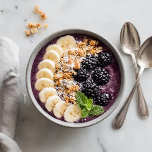 Blackberry Banana Smoothie Bowl